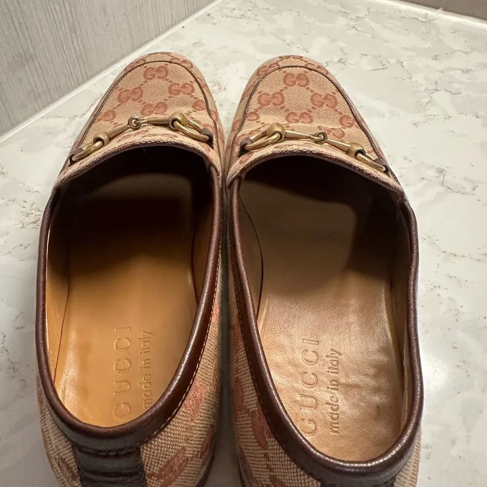 Gucci Jordaan Horsebit Flat Loafer Size 6 GG Monogram Canvas Beige Rust - Picture 6 of 6